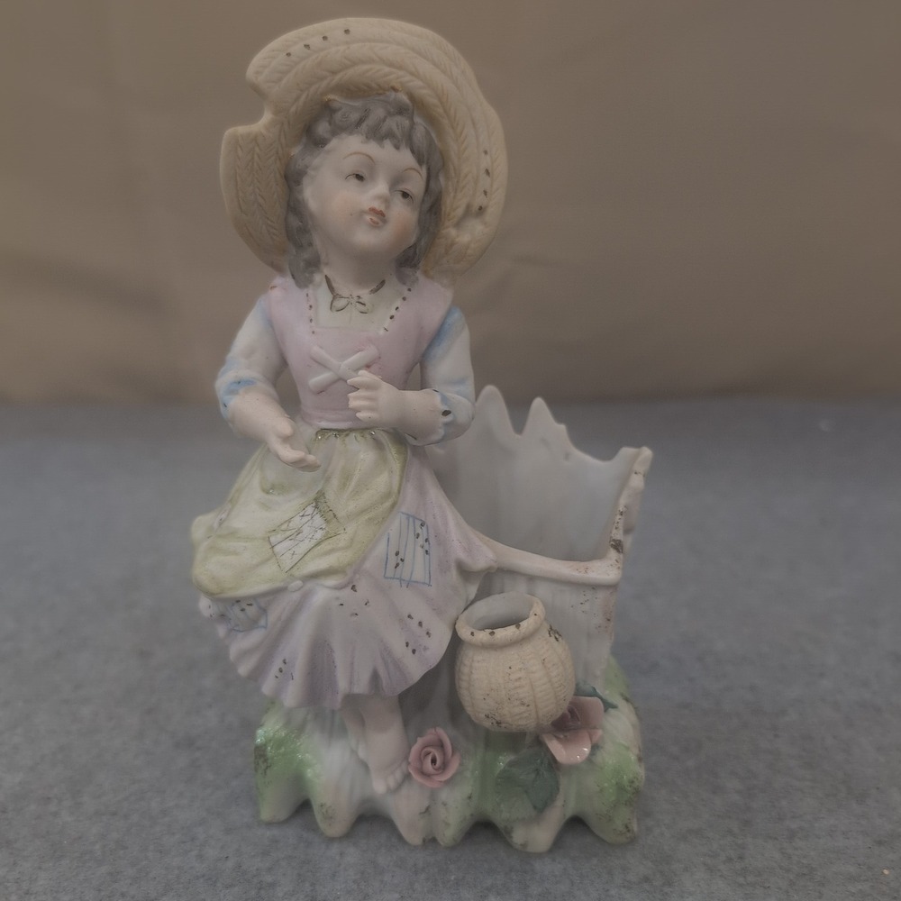 Vintage‎ Porcelain Figurine Girl with Straw Hat Planter Flower Pot Holder 1194
